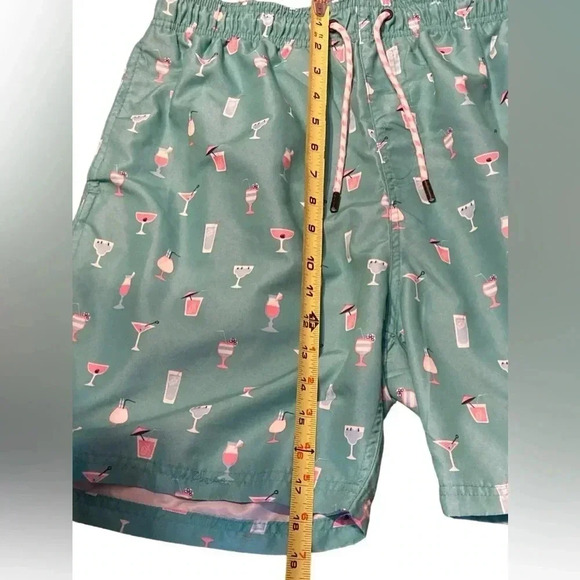 Broken Threads Trunks Swim Mens Size XL Drinks Pattern Swim Trunks Shorts
BIN 31 - Picture 5 of 5